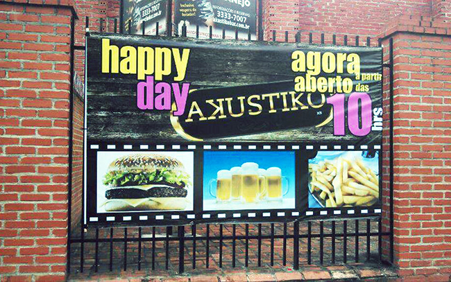 Banner com Impressão Digital na Fachada do bar.