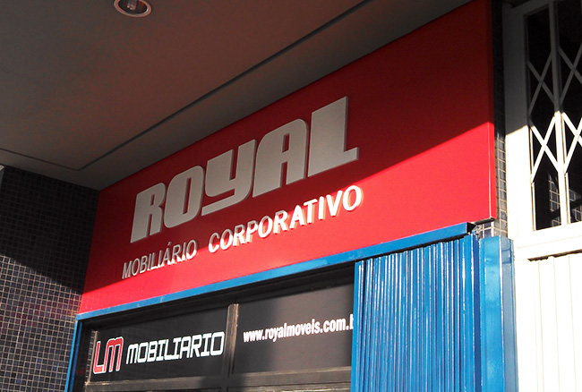 Placa da fachada da loja