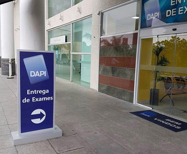 Visão da entrada do DAPI com o Totem