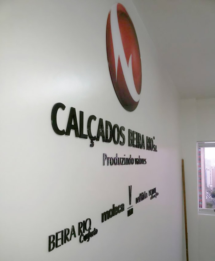 Letreiro de acrílico