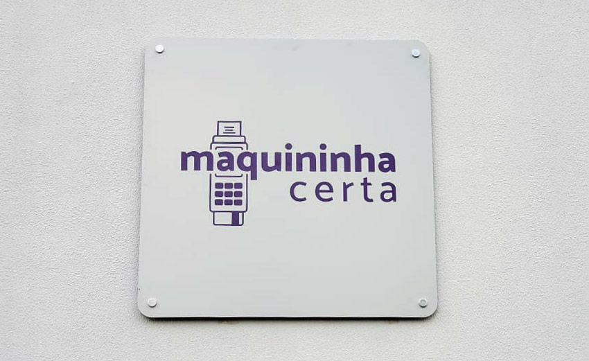 Placa para Fachada