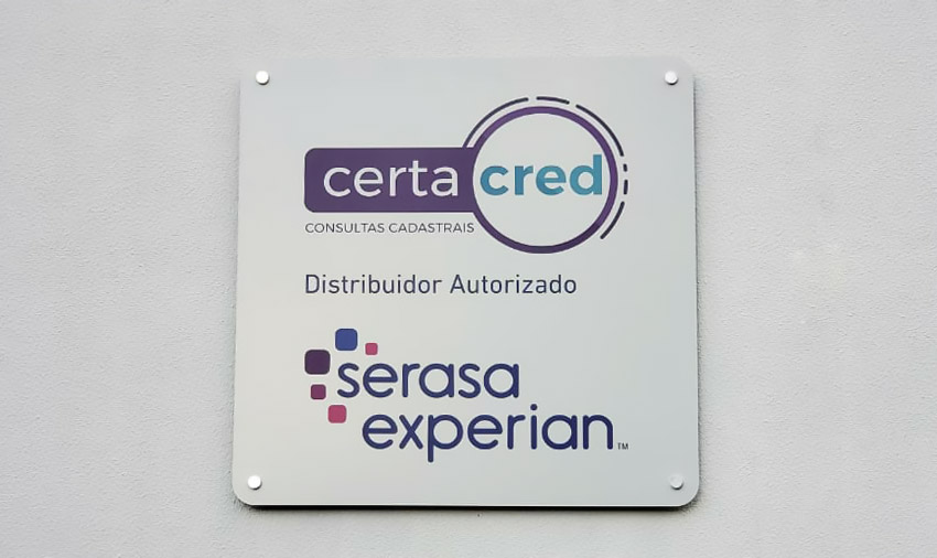 Placa para Fachada