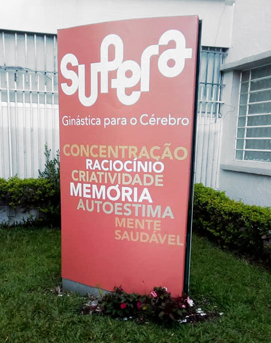 Totem para entrada da empresa